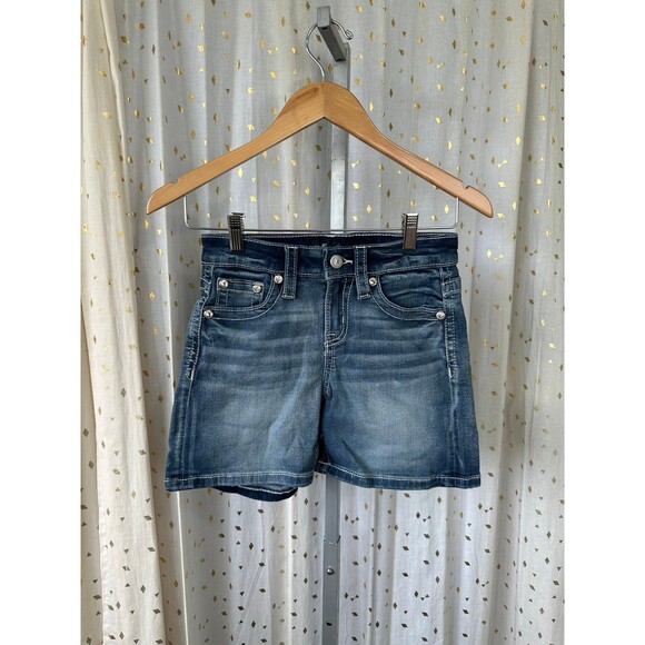 Stella In Dreams Juniors Embellished Dark Wash Factory Faded Denim Shorts 5/27 - Picture 2 of 5